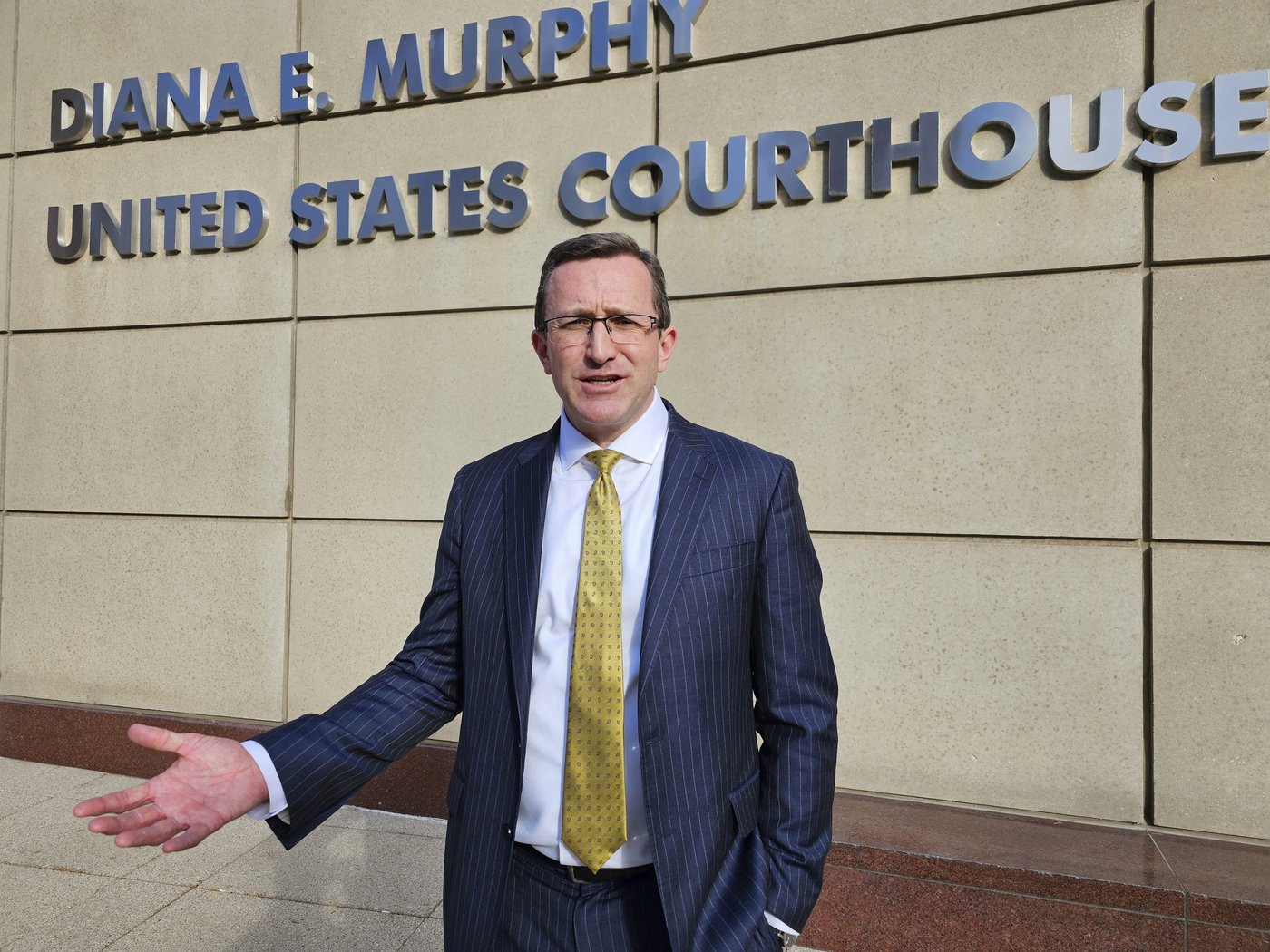 Judge weighs Minnesota law that bans religious tests for colleges participating in state program | iNFOnews.ca