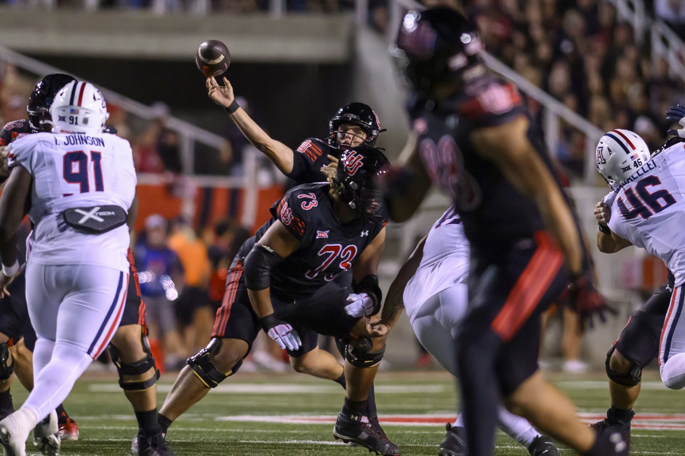 Fifita throws 2 TDs and Arizona's defense stops No. 10 Utah on four 4th downs in 23-10 win | iNFOnews.ca Fifita throws 2 TDs and Arizona's defense stops No. 10 Utah on four 4th downs in 23-10 win | iNFOnews.ca