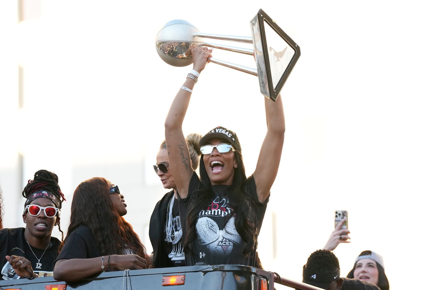 Adam Silver says he expects big raises for WNBA players in new CBA, and that they 'deserve it' | iNFOnews.ca Adam Silver says he expects big raises for WNBA players in new CBA, and that they 'deserve it' | iNFOnews.ca