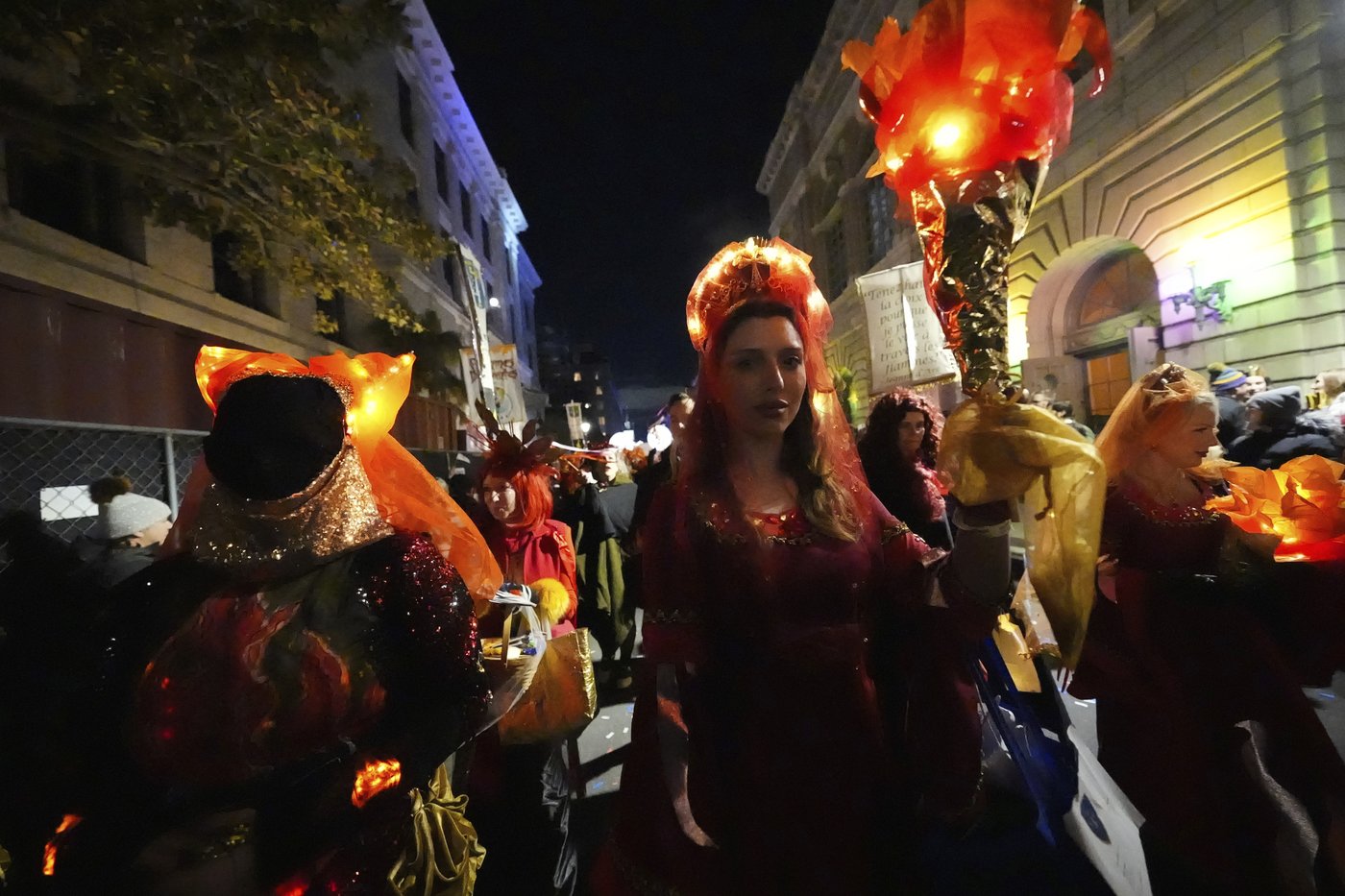 New Orleans holds 1st parade of Carnival season 5 days after deadly attack on Bourbon Street | iNFOnews.ca New Orleans holds 1st parade of Carnival season 5 days after deadly attack on Bourbon Street | iNFOnews.ca
