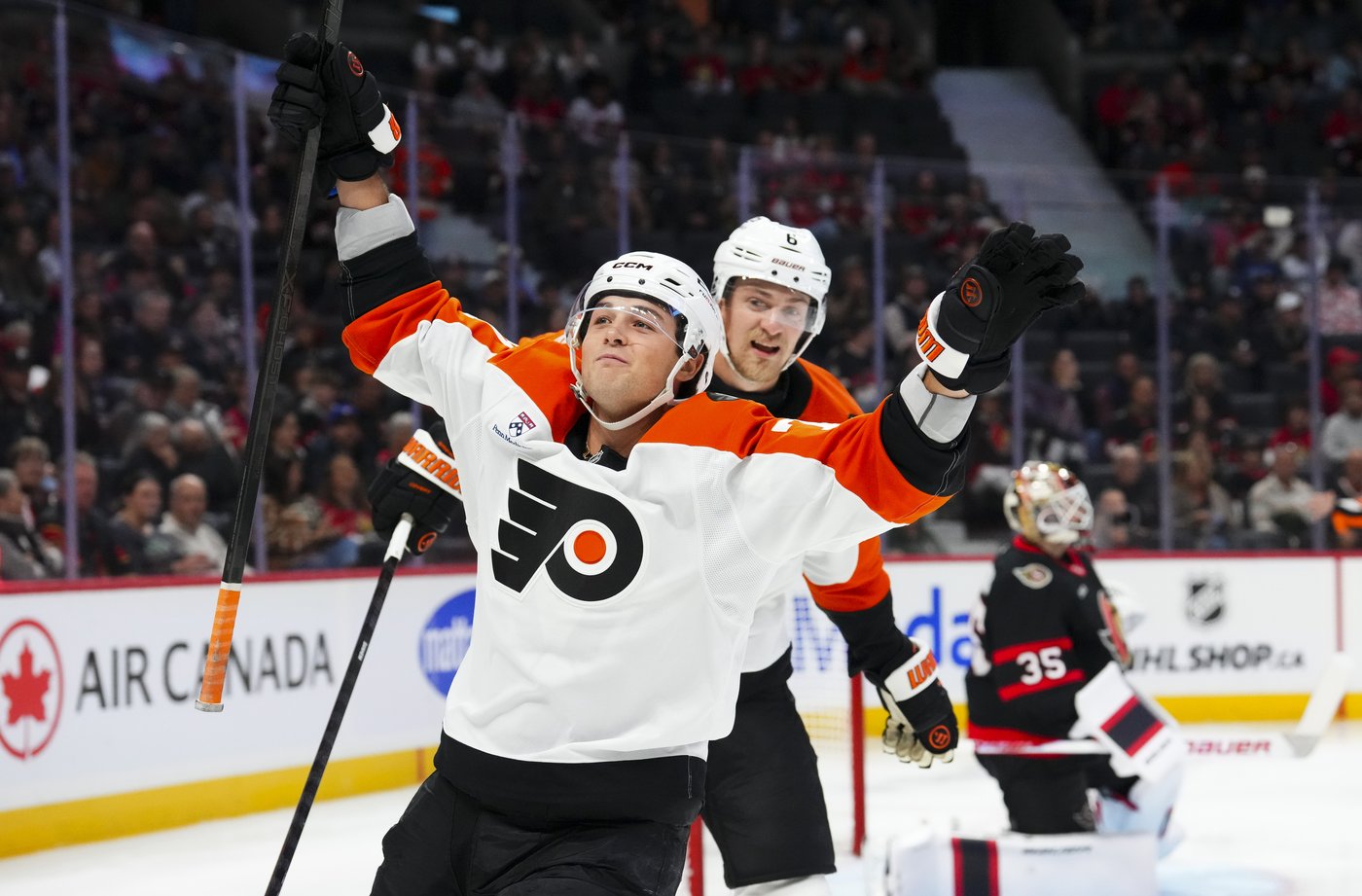 Linus Ullmark makes 21 saves, Ottawa Senators edge Philadelphia Flyers 2-1 | iNFOnews.ca Linus Ullmark makes 21 saves, Ottawa Senators edge Philadelphia Flyers 2-1 | iNFOnews.ca