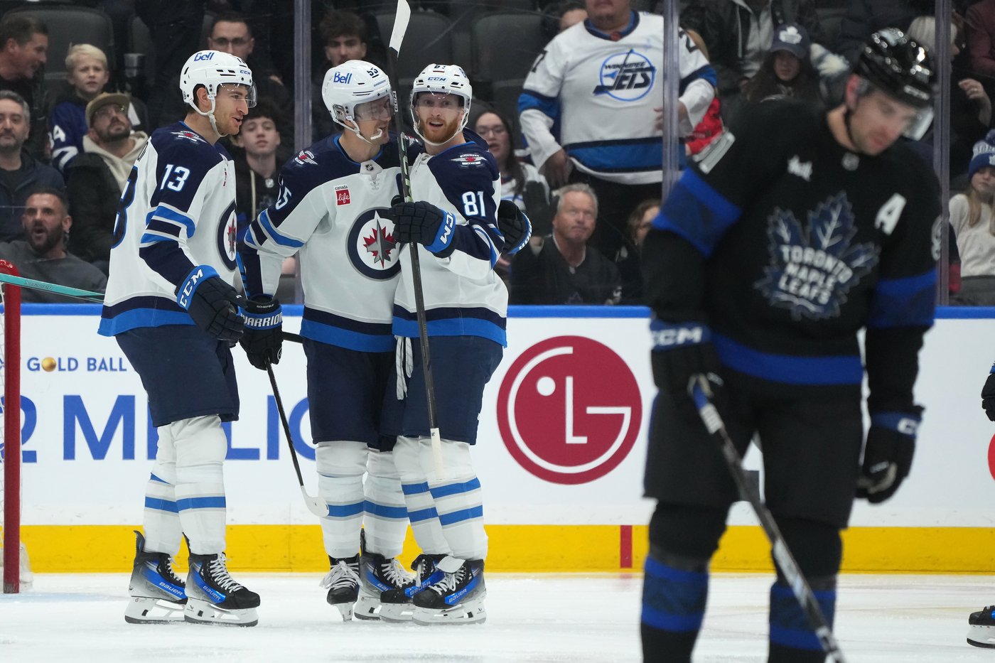 Jets deliver payback to Leafs, claim NHL's top spot before Christmas break | iNFOnews.ca Jets deliver payback to Leafs, claim NHL's top spot before Christmas break | iNFOnews.ca