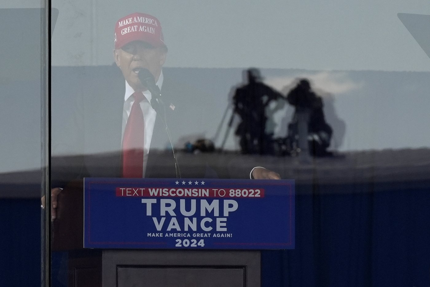 How important is Wisconsin? Trump's now visited 4 times in 8 days | iNFOnews.ca
