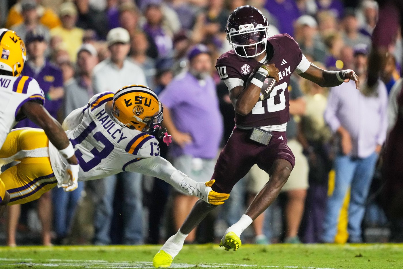 Reed produces 4 TDs and No. 3 Texas A&M races away from No. 20 LSU, 49-25 | iNFOnews.ca Reed produces 4 TDs and No. 3 Texas A&M races away from No. 20 LSU, 49-25 | iNFOnews.ca