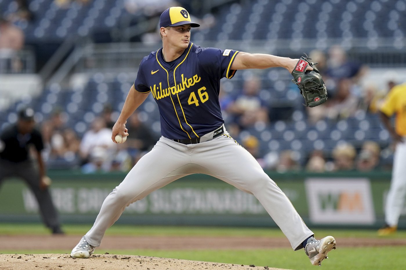 Priester sets franchise record as Brewers beat Pirates 5-2 | iNFOnews.ca