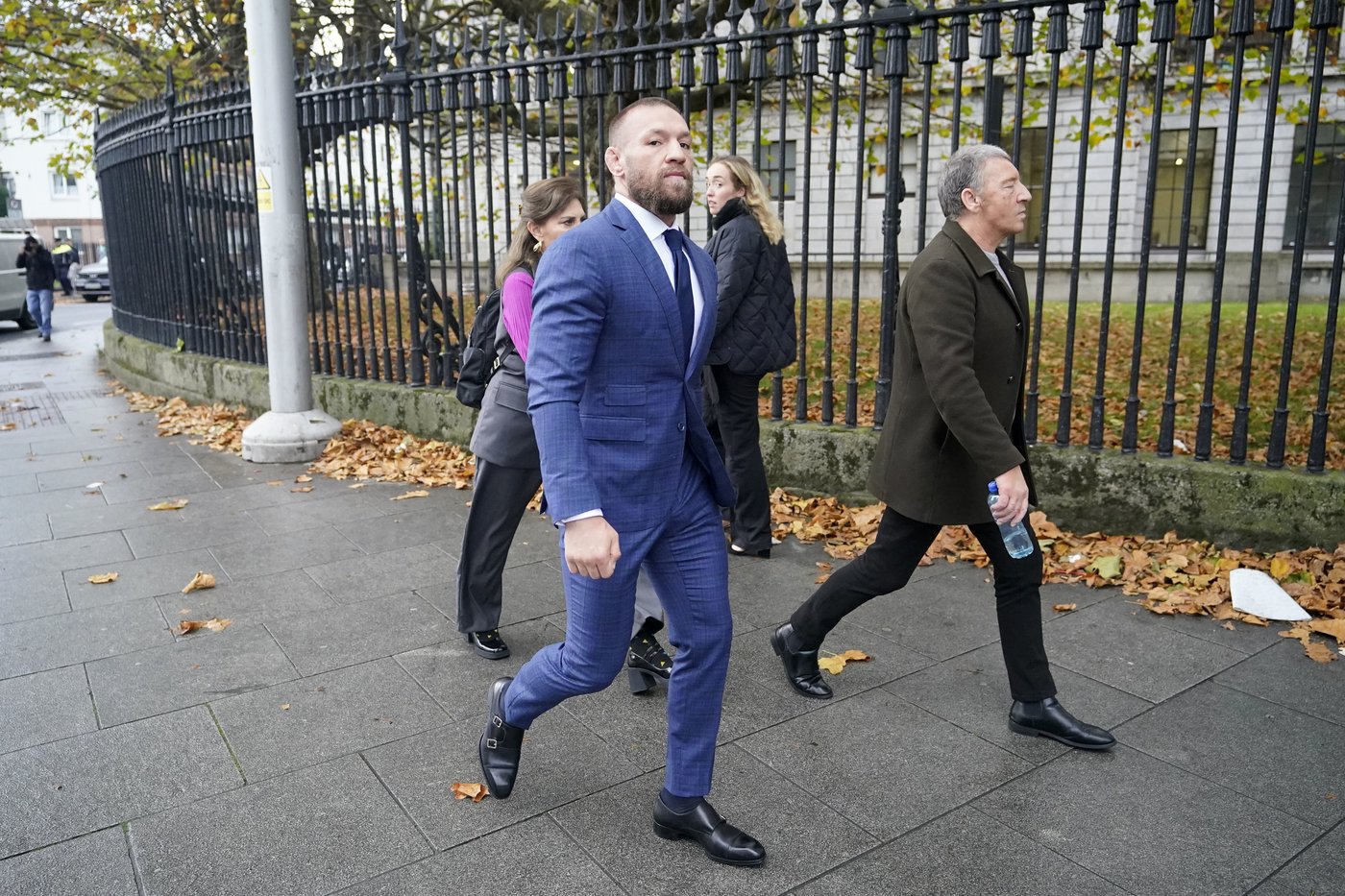 Woman accusing Conor McGregor of sexual assault testifies in court at start of civil case | iNFOnews.ca