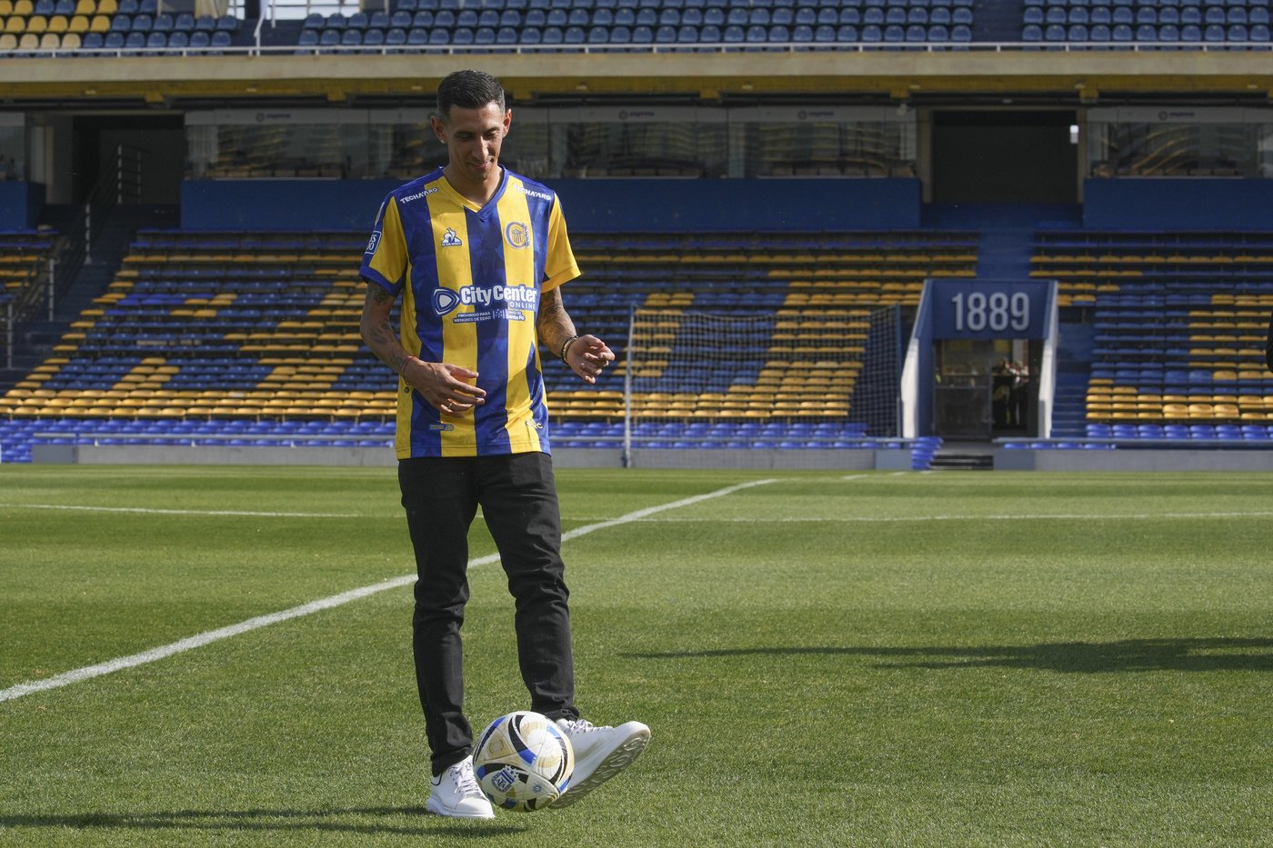 Angel Di María makes emotional return to Rosario Central after 18 years in Europe | iNFOnews.ca