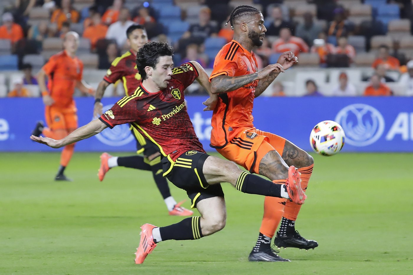 Obed Vargas, Stefan Frei lead Sounders to sweep of Dynamo with second straight shootout victory | iNFOnews.ca