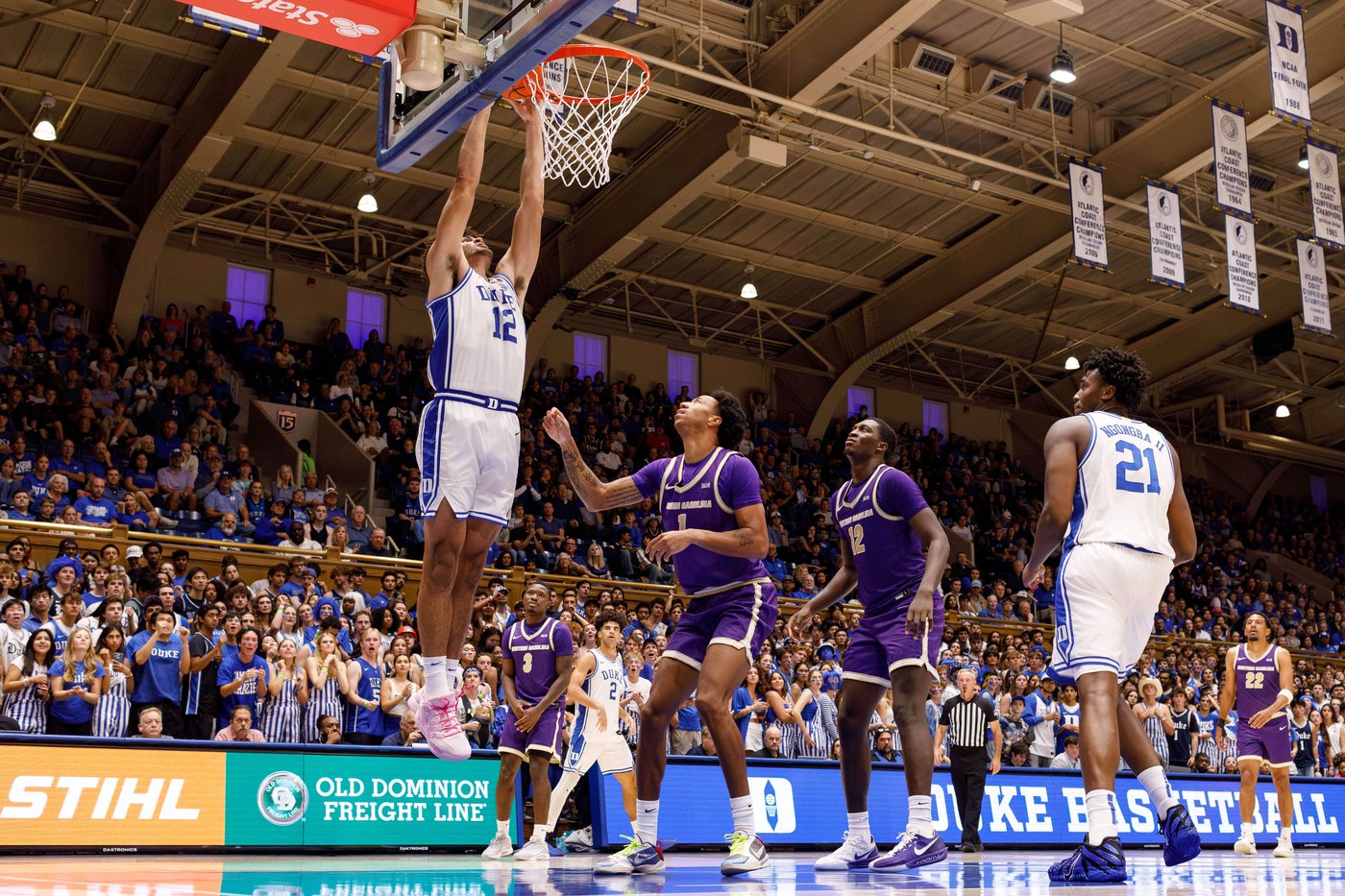 Boozer twins get a strong start in 1st regular-season game at No. 6 Duke's Cameron Indoor Stadium | iNFOnews.ca
