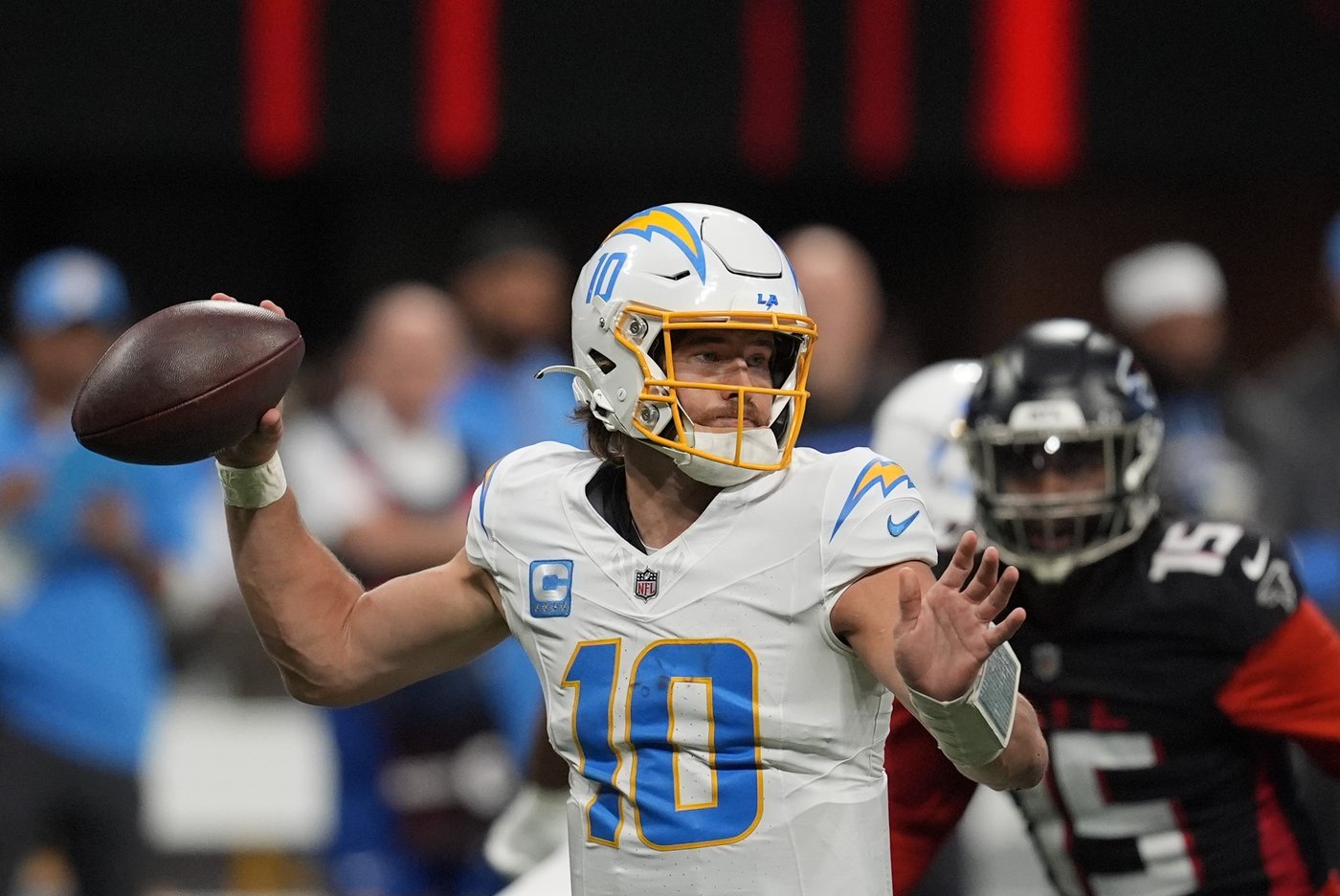 Chargers host Broncos on Thursday with both teams closing in on playoff spots | iNFOnews.ca