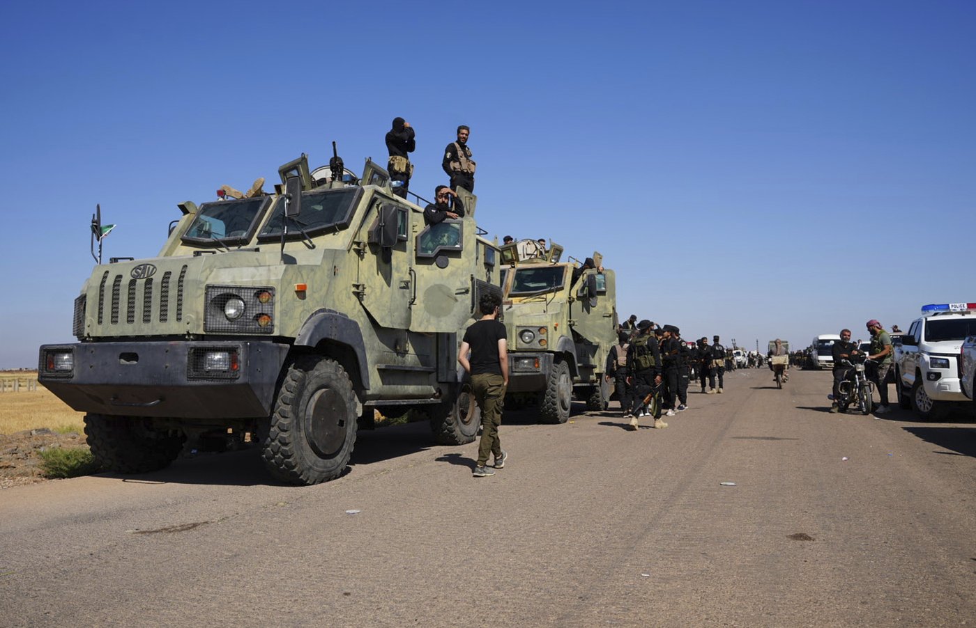 Israel strikes military tanks in southern Syria, where government forces clash with Druze militias | iNFOnews.ca