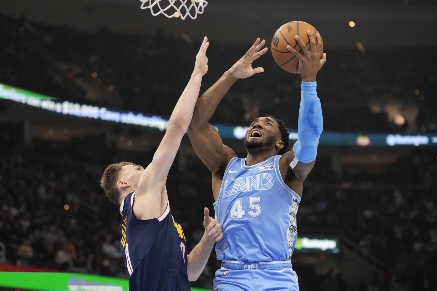 Donovan Mitchell scores 28 as Cavaliers improve to 13-1 at home by beating Jokic and Nuggets 126-114 | iNFOnews.ca