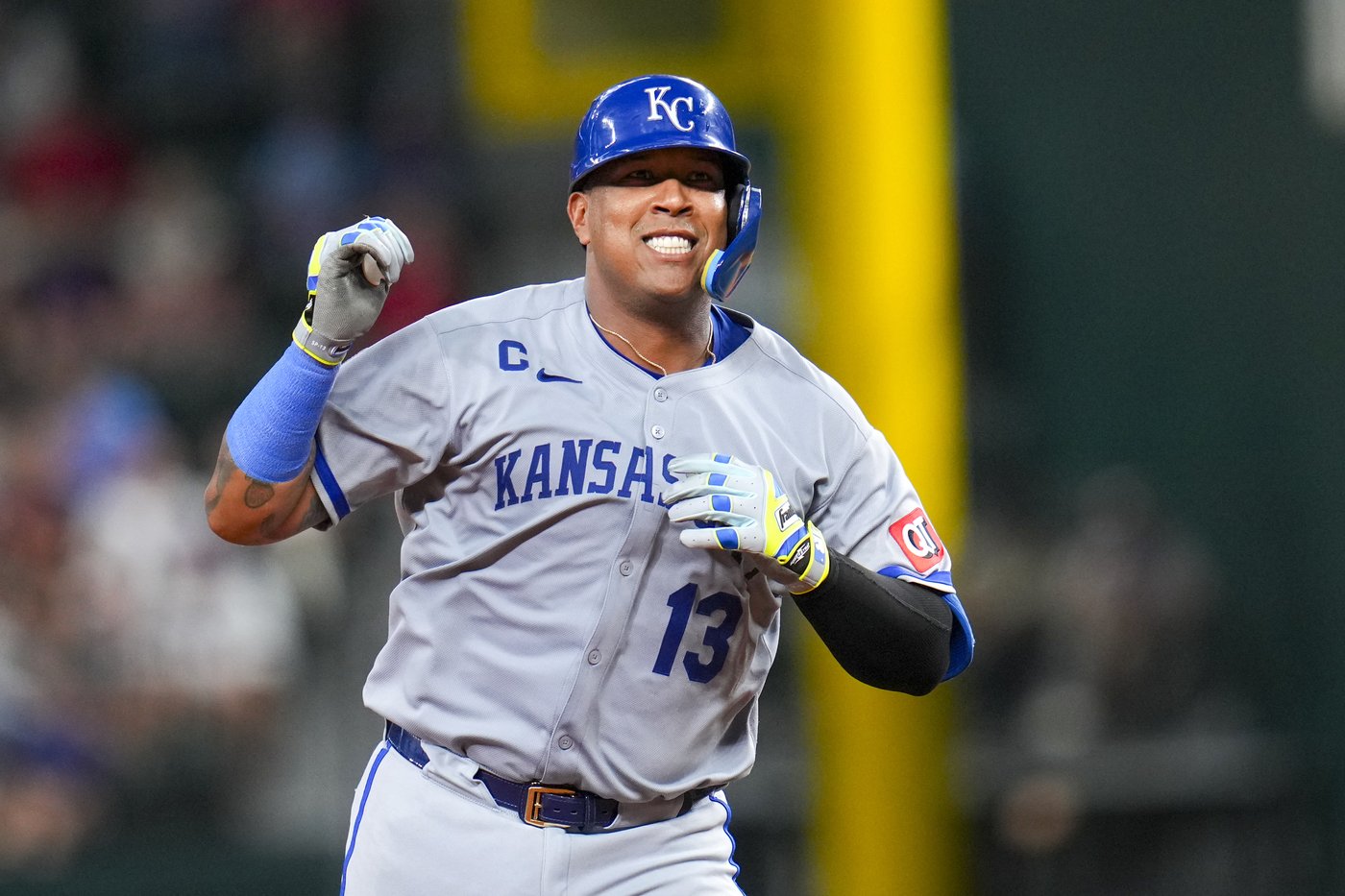 Perez homers twice, Witt goes deep in hometown for 1st time as Royals beat Rangers 6-1 | iNFOnews.ca