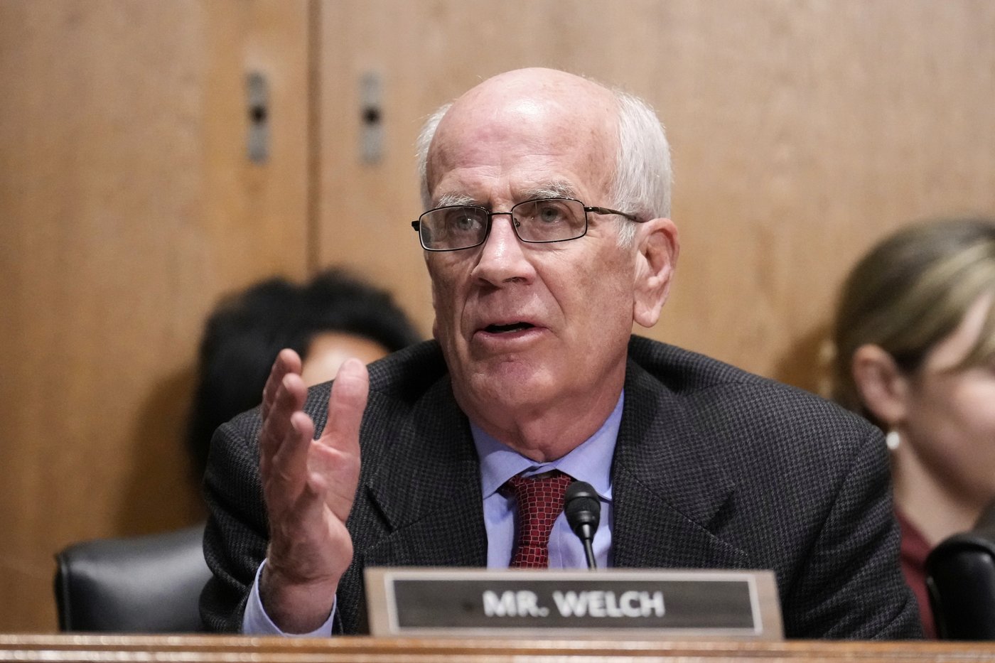 Quebec MP, businesses join Vermont senator to denounce impacts of trade war | iNFOnews.ca
