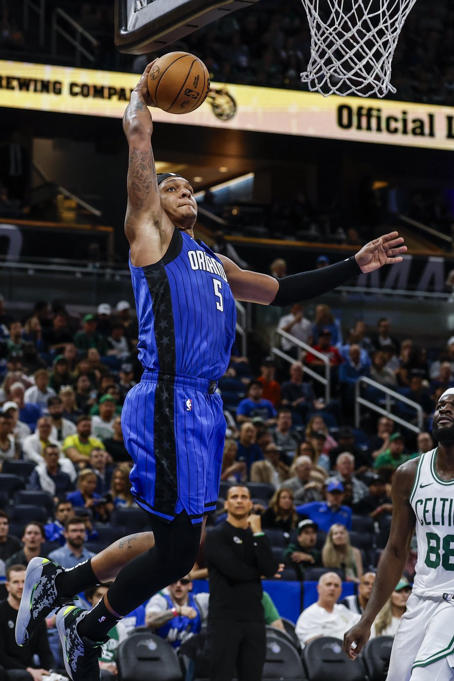 Magic clinch 7th spot in Eastern Conference with win over Celtics | iNFOnews.ca