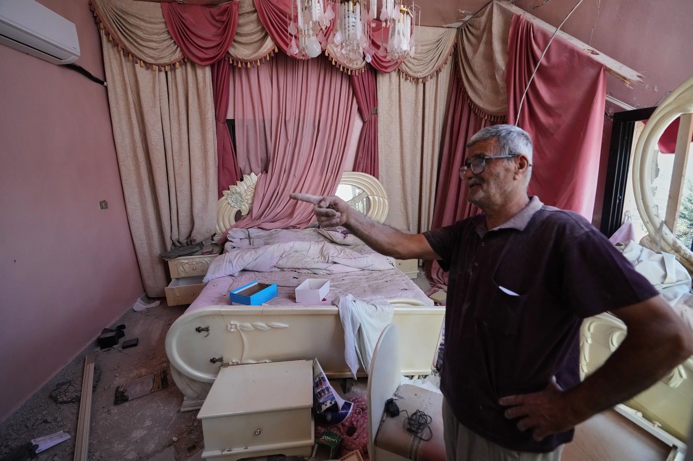 Residents return to a southern Lebanese village after a US-brokered agreement, in photos | iNwheels