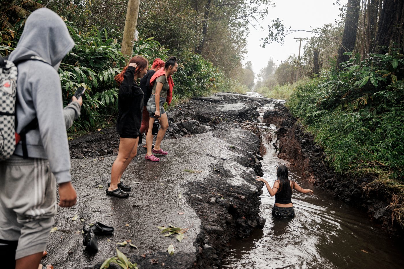 1 death linked to Tropical Storm Lala as more than 100,000 remain without power in Hawaii | iNwheels 1 death linked to Tropical Storm Lala as more than 100,000 remain without power in Hawaii | iNwheels