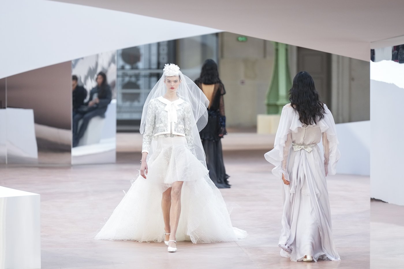Chanel stuns with color, and Kylie Jenner, in Paris couture show | iNFOnews.ca
