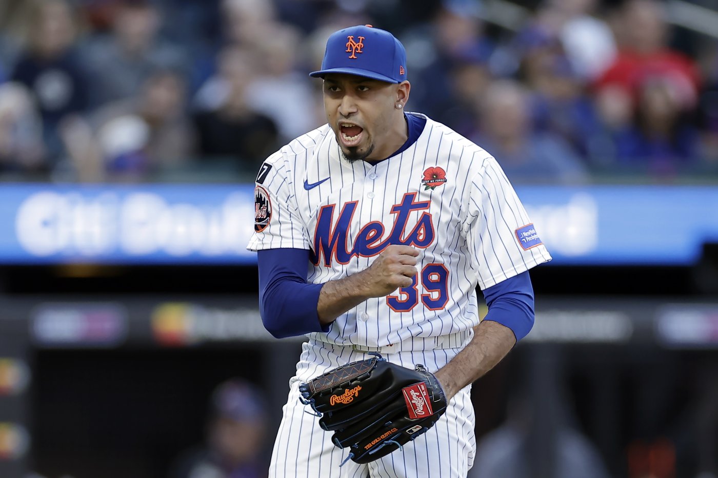 Mets rally past White Sox 2-1 on late sac flies by Soto and Lindor | iNFOnews.ca