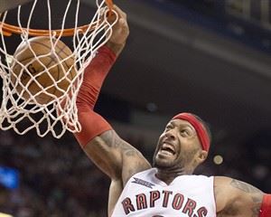 DeRozan scores 24 points to lead Raptors to rout of hapless Sixers | iNFOnews.ca CP30639552