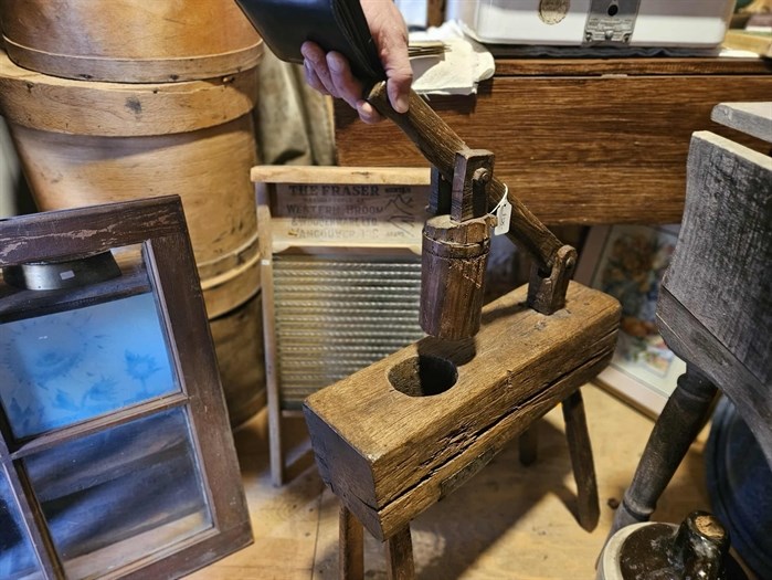 iN VIDEO: Roadside market near Kamloops holds a treasure trove of stories | iNFOnews.ca iN VIDEO: Roadside market near Kamloops holds a treasure trove of stories | iNFOnews.ca