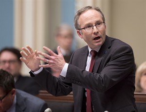 Quebec hoping to chop number of bureaucrats by two per cent | iNFOnews.ca CP30859501