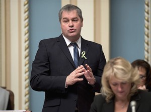 Quebec education minister wants to tighten school strip-search rules | iNFOnews.ca CP31945557
