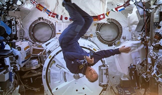 CP NewsAlert: Canadian astronaut David Saint-Jacques returns to Earth | iNFOnews.ca