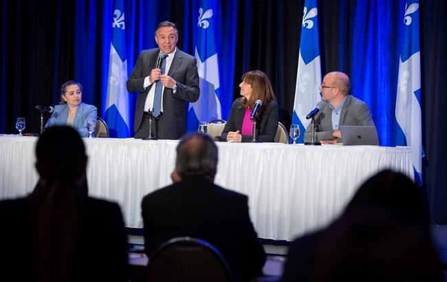 Coalition government would fire employees for wearing religious symbols | iNFOnews.ca