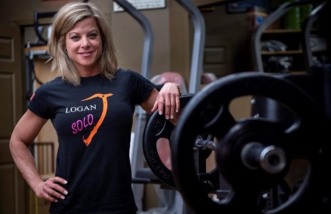 Montrealer aims to be 1st solo woman to reach the top of Mount Logan | iNFOnews.ca Montrealer aims to be 1st solo woman to reach the top of Mount Logan | iNFOnews.ca