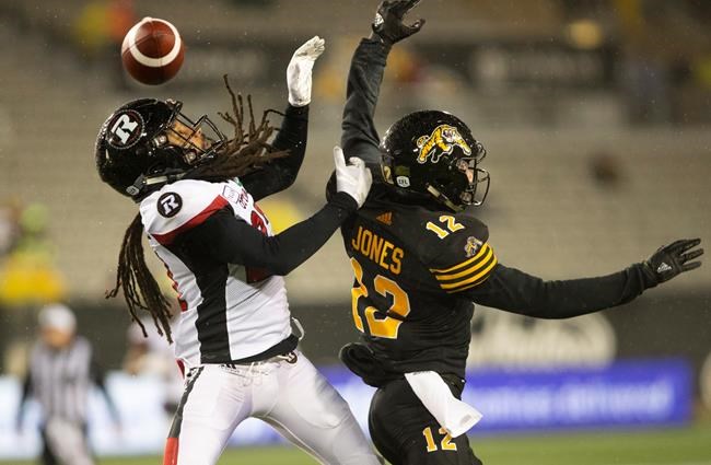 Harris throws three TD passes as Ottawa clinches first in East Division | iNFOnews.ca Harris throws three TD passes as Ottawa clinches first in East Division | iNFOnews.ca