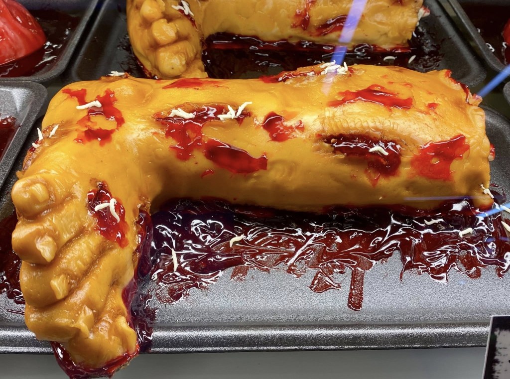 iN PHOTOS: Filipino baker puts lifelong passion into cake creations in the Shuswap  | iNwine