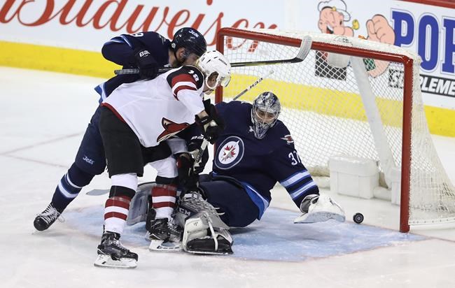 Dustin Byfuglien's goal and assist lead Winnipeg Jets past Arizona Coyotes 4-3 | iNFOnews.ca CP1946087119
