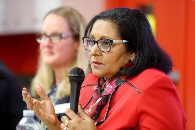 Talks underway with federal government on refugee crossings: Manitoba premier | iNFOnews.ca