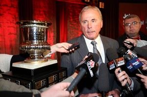 Stampeders' John Hufnagel named CFL's coach of the year award winner | iNFOnews.ca CP31568400